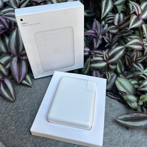 APPLE - CUBO USB-C DE 140W MACBOOK (NO INCLUYE CABLE)